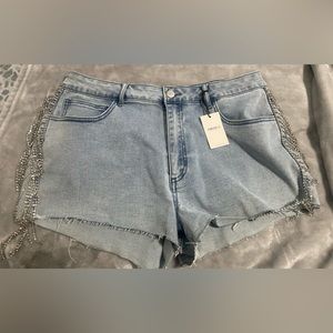 Denim shorts w/ silver shingles